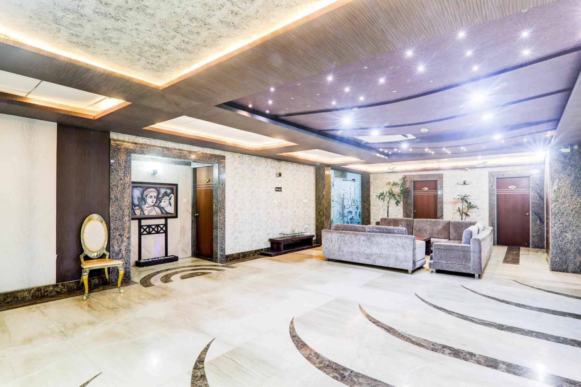 Townhouse Sakura Hotel Lucknow